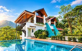 Boulevard Resorts